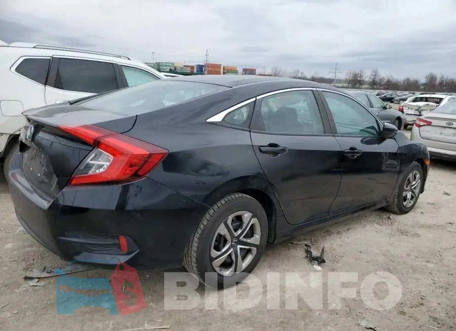 19XFC2F53GE010443 Photo# 3