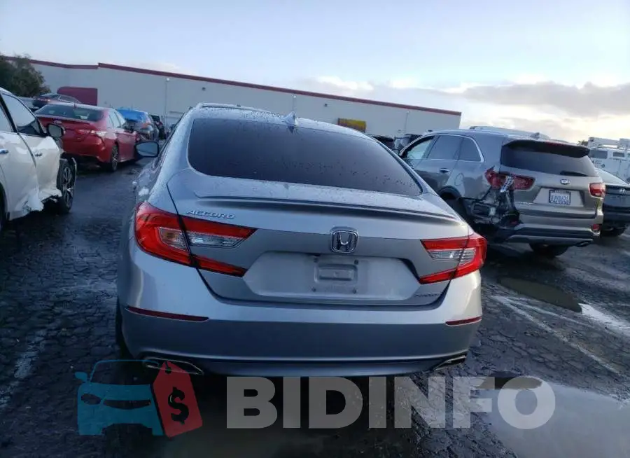 1HGCV1F33KA106284 Photo# 6