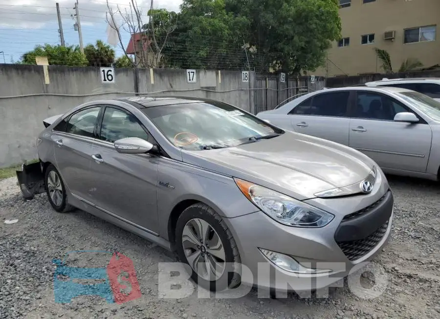 KMHEC4A49EA105042 Photo# 4
