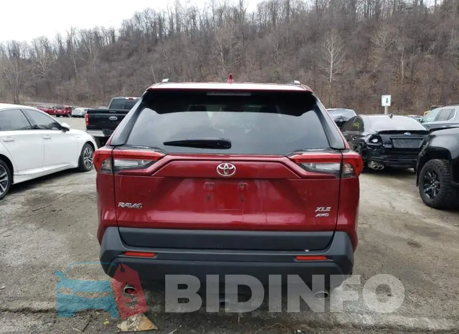 JTMP1RFV5KD028360 Photo# 6