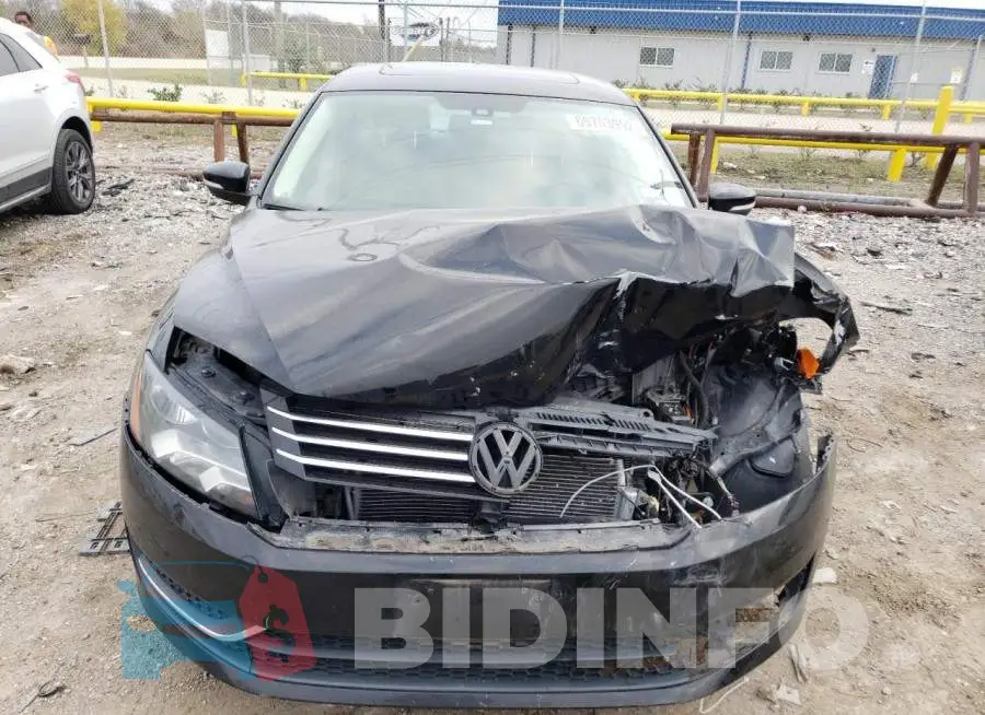 1VWBS7A31EC115469 Photo# 5