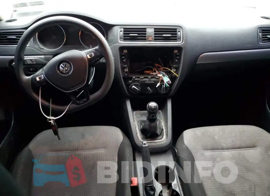 3VW167AJ6HM271265 Photo# 8