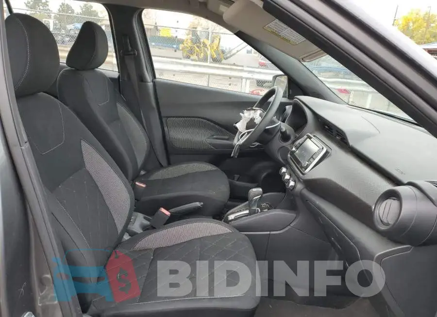 3N1CP5BV2LL570784 Photo# 5