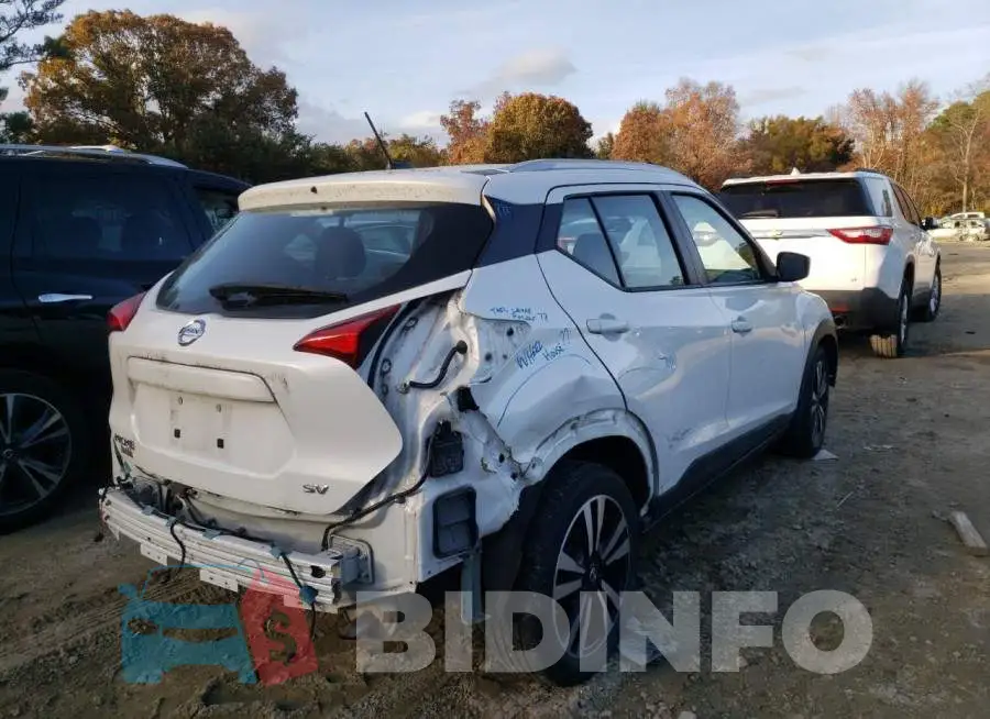 3N1CP5CU4JL531097 Photo# 4
