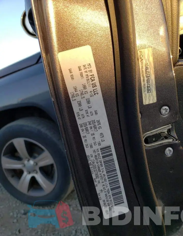 1C4NJDEB1GD730362 Photo# 13