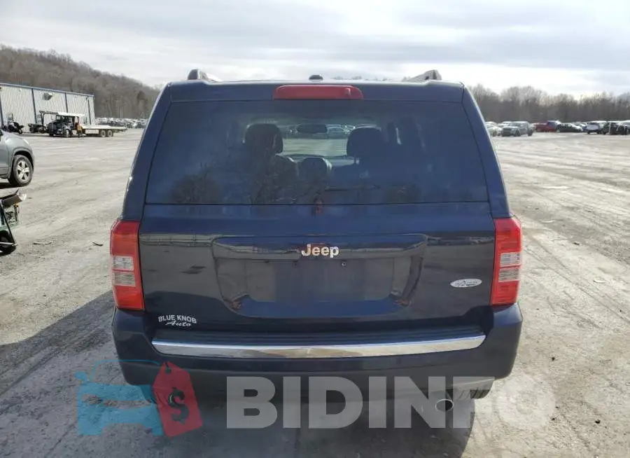 1C4NJPFA9GD700145 Photo# 6