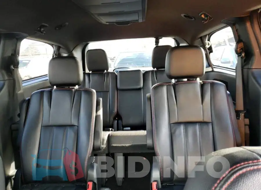 2C4RDGEGXGR371399 Photo# 10