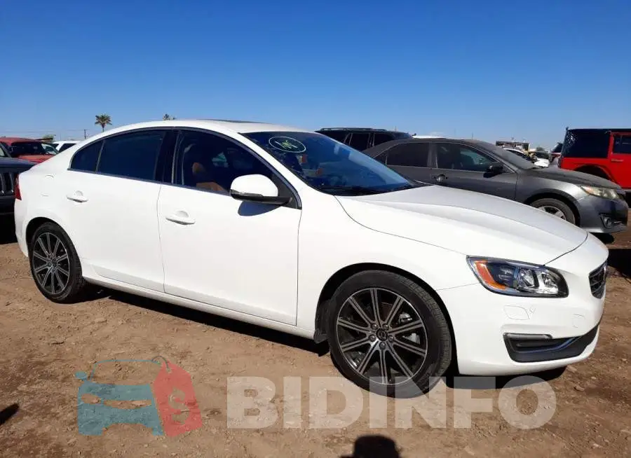 LYV402HM8HB143071 Photo# 4