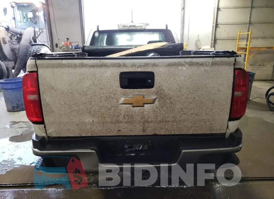 1GCHSAEA7F1153837 Photo# 6