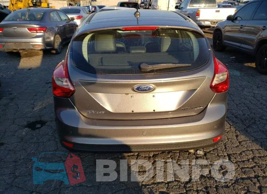 1FADP3N28EL170059 Photo# 6
