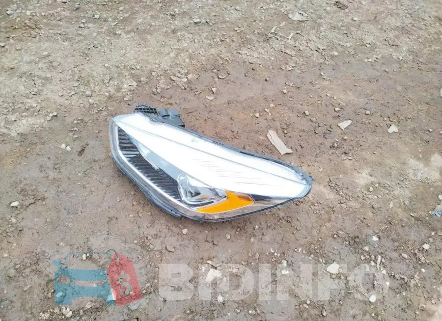 1FMCU9HD3JUC71153 Photo# 12