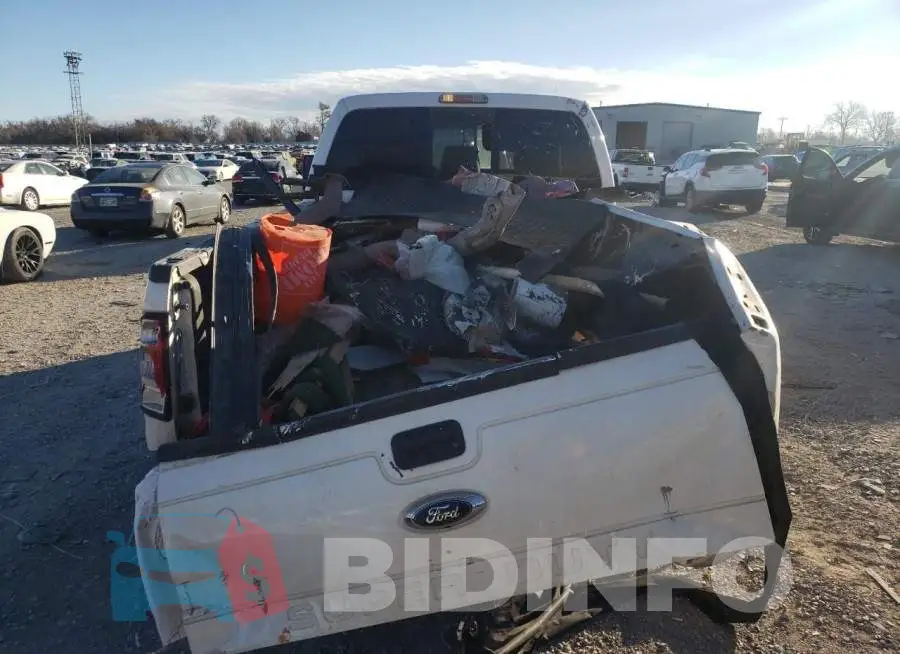 1FT7W2BT2GEA21025 Photo# 6