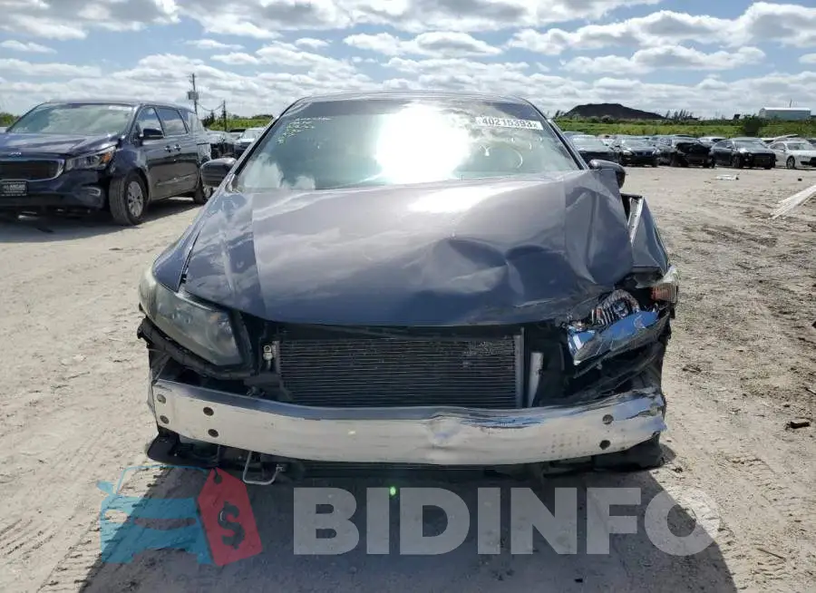19XFB2F50FE116642 Photo# 5