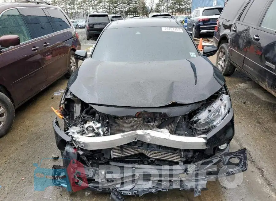 19XFC1F32KE211154 Photo# 5