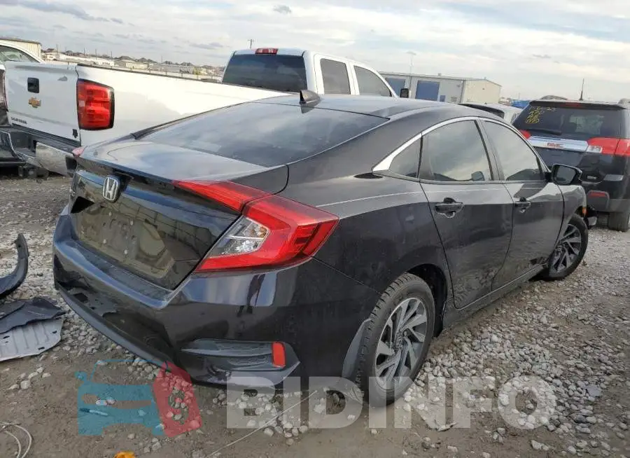 19XFC2F73HE013927 Photo# 3
