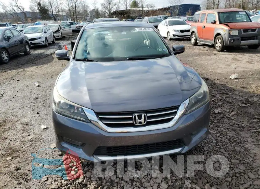 1HGCR2F86FA135225 Photo# 5