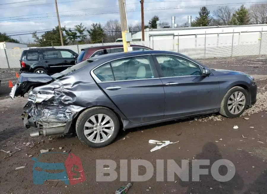 1HGCR2F86FA135225 Photo# 3