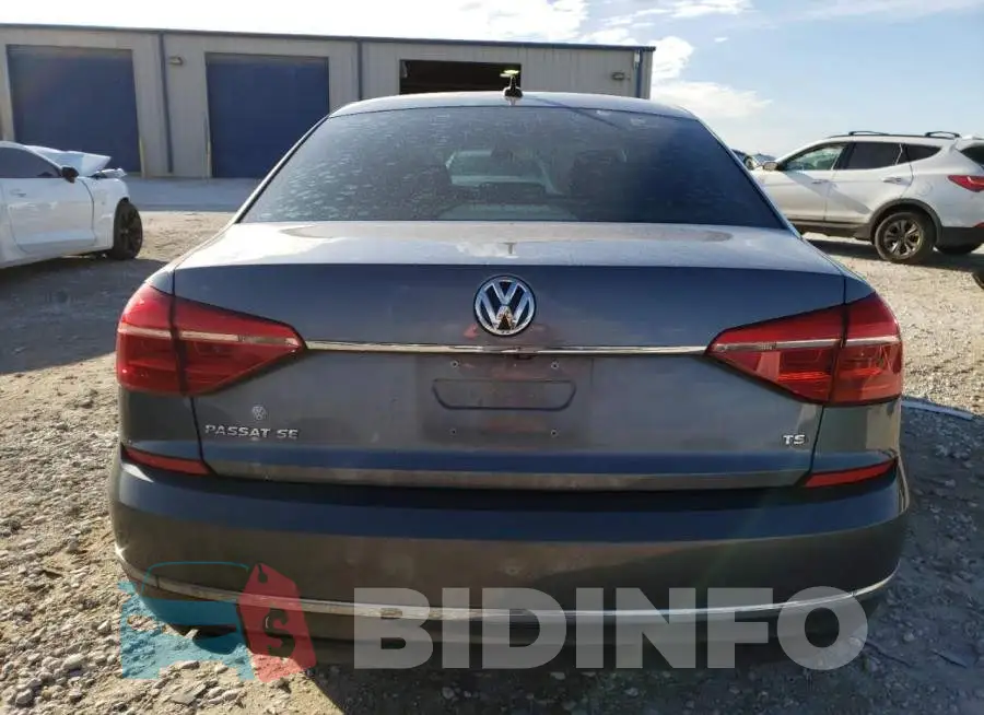 1VWBS7A37GC015086 Photo# 6