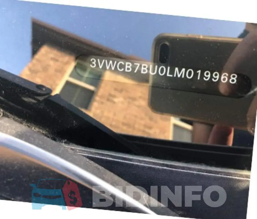 3VWCB7BU0LM019968 Photo# 10