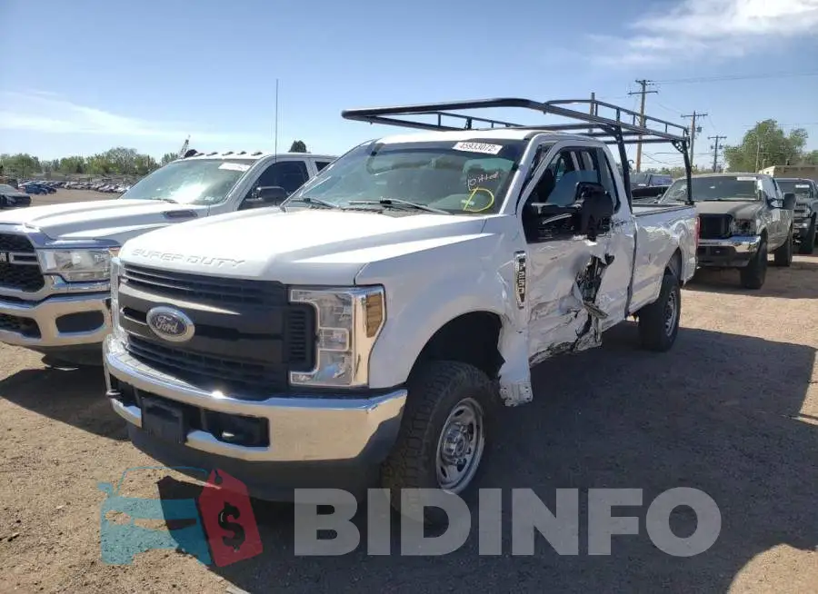 1FT7X2B64KEC43713 Photo# 2