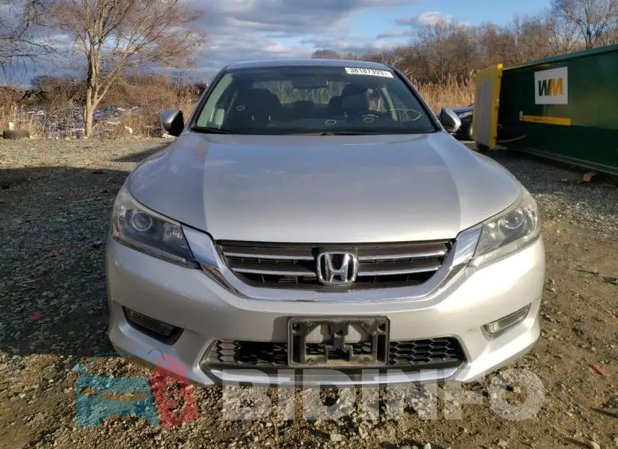 1HGCR2F5XEA186165 Photo# 5
