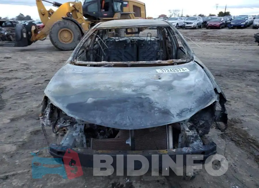 2T1BURHE3FC250123 Photo# 5