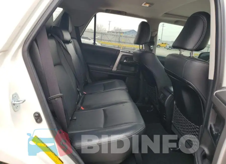 JTEBU5JR8G5394749 Photo# 10