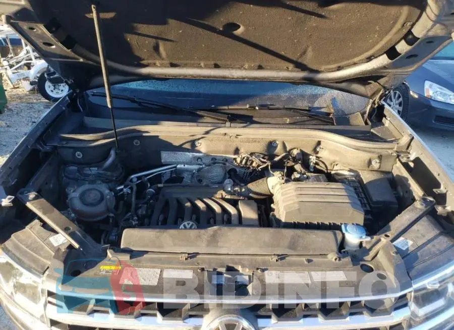 1V2GR2CA9KC579557 Photo# 12