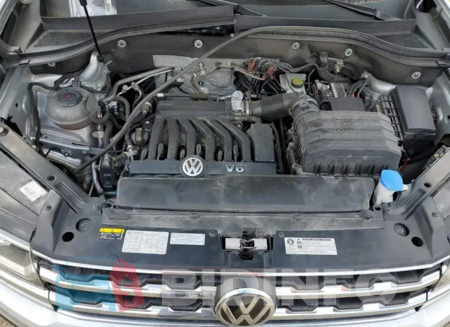 1V2WR2CA2KC602835 Photo# 7