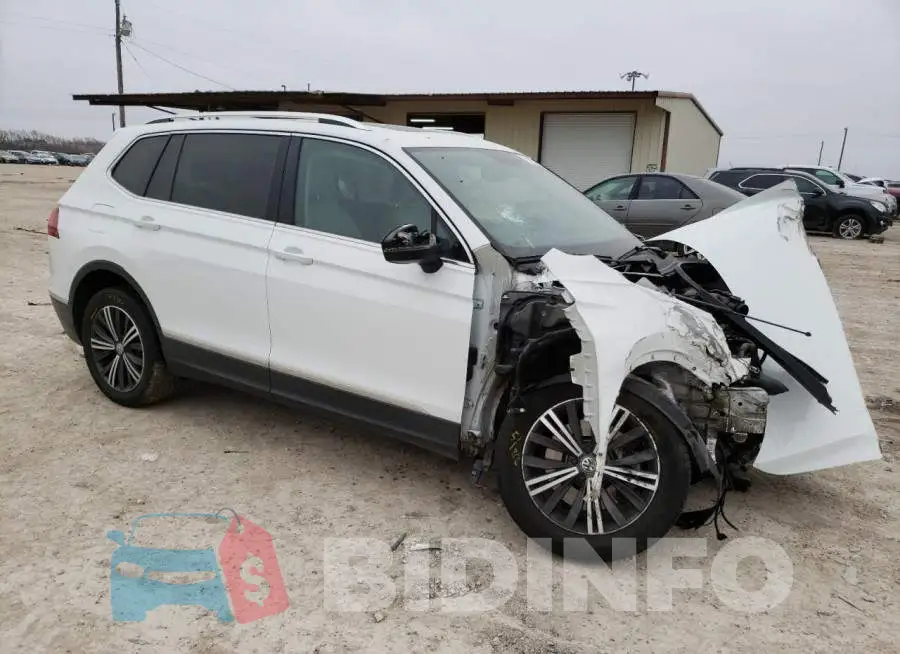 3VV3B7AX8KM134266 Photo# 4
