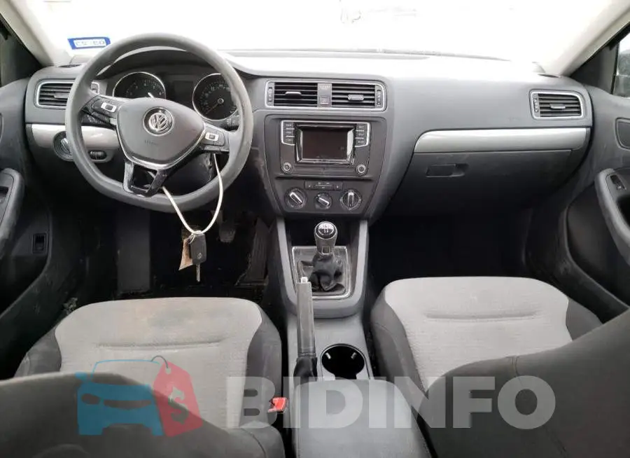 3VW167AJ2HM324298 Photo# 8