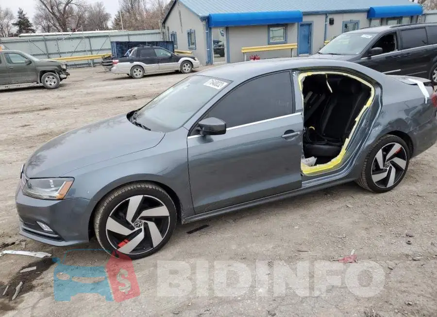 3VW2B7AJ6HM228724 Photo# 1