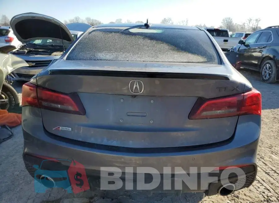 19UUB1F60KA003587 Photo# 6