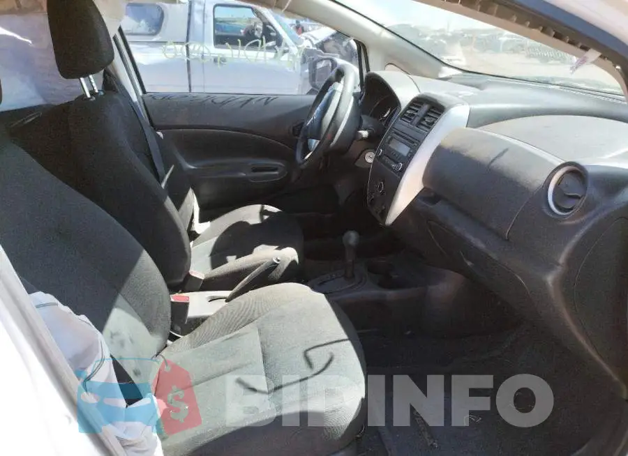 3N1CE2CP4FL418207 Photo# 5