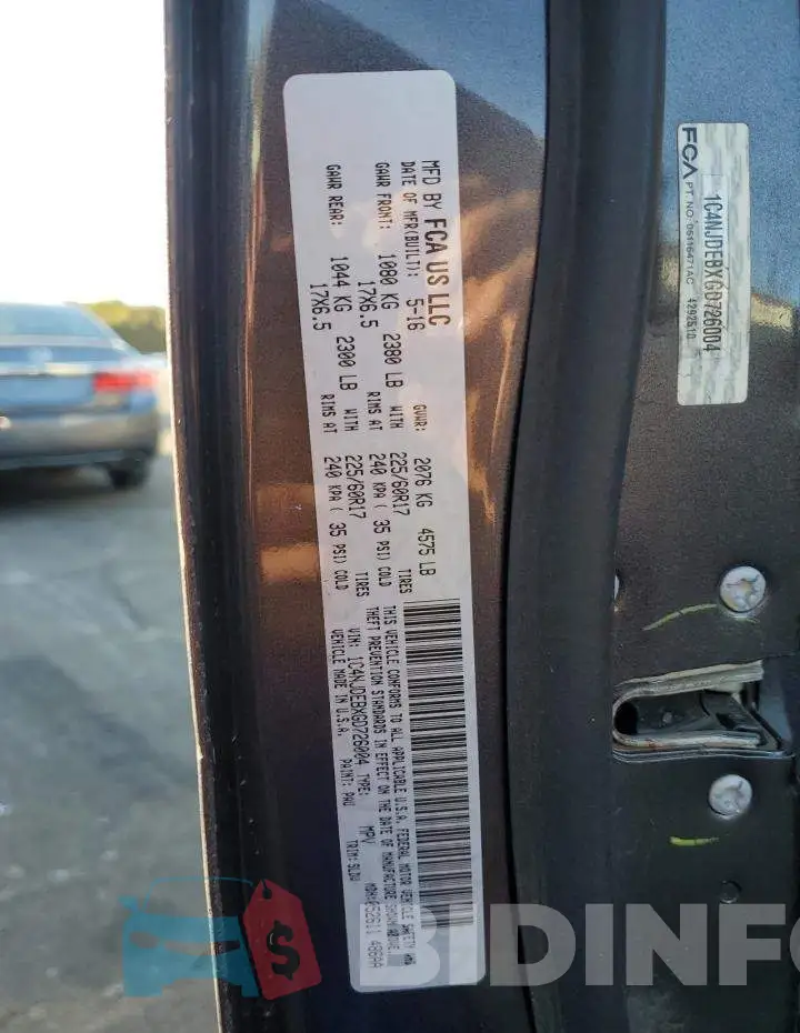 1C4NJDEBXGD726004 Photo# 10