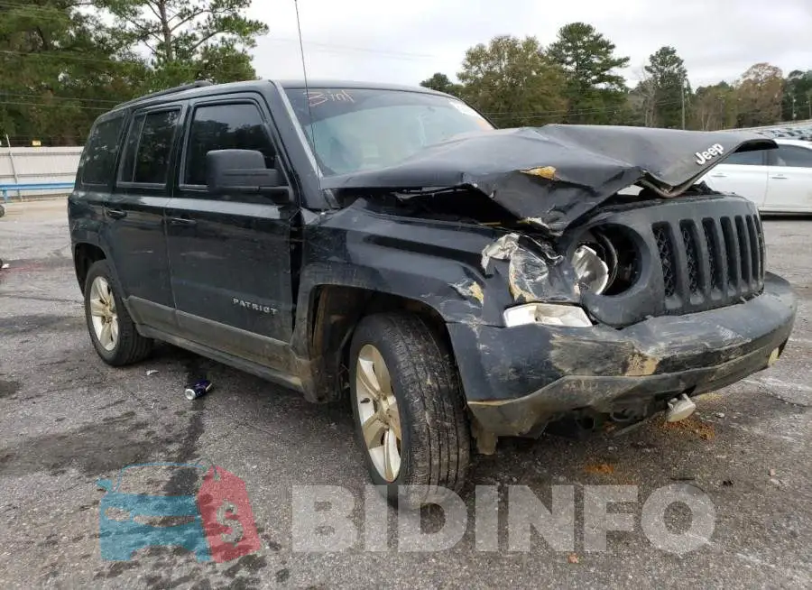 1C4NJPFB6GD589725 Photo# 4