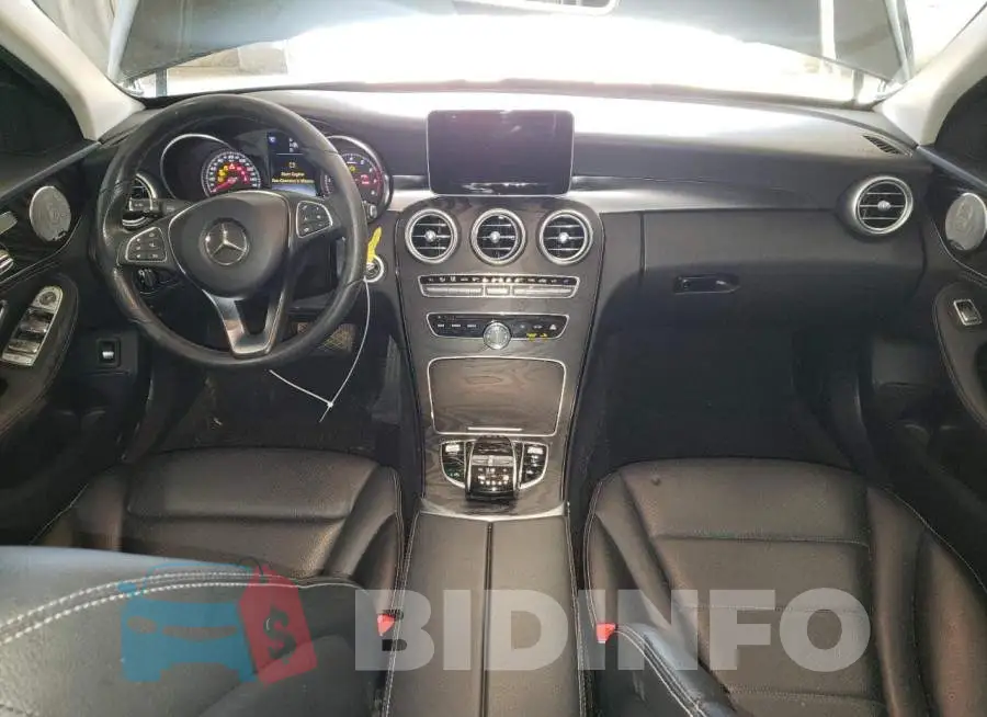 55SWF4KB3FU081843 Photo# 8