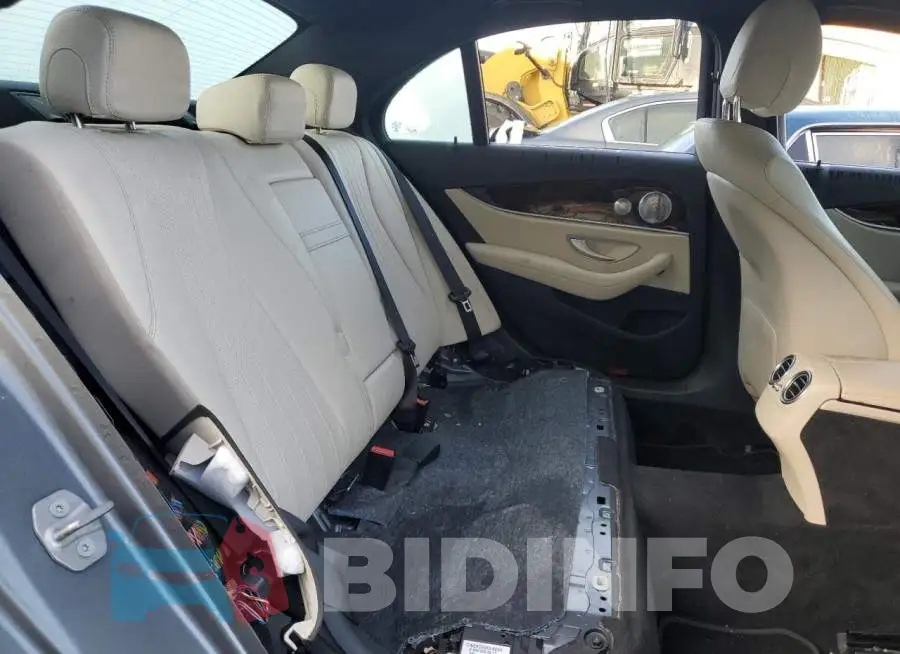 WDDZF4JB9HA240138 Photo# 10
