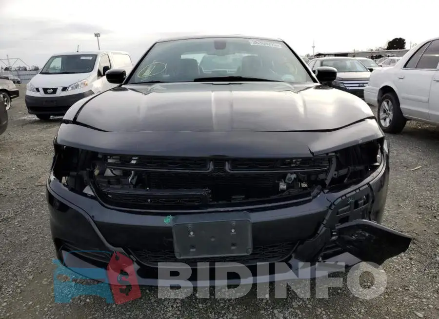 2C3CDXJG2HH614243 Photo# 5