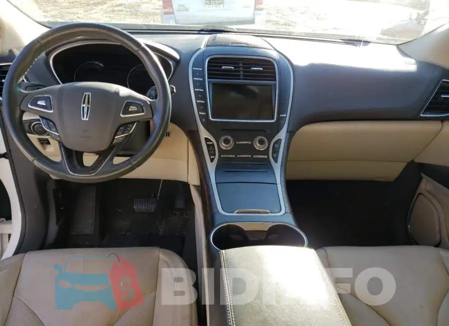 2LMTJ6KR3GBL49879 Photo# 8