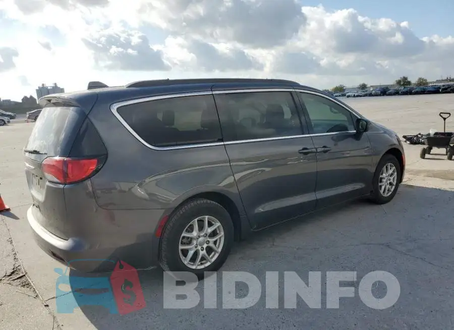 2C4RC1DG4LR151414 Photo# 3