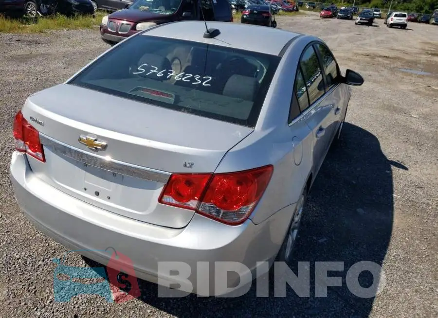 1G1PC5SB4F7238668 Photo# 4