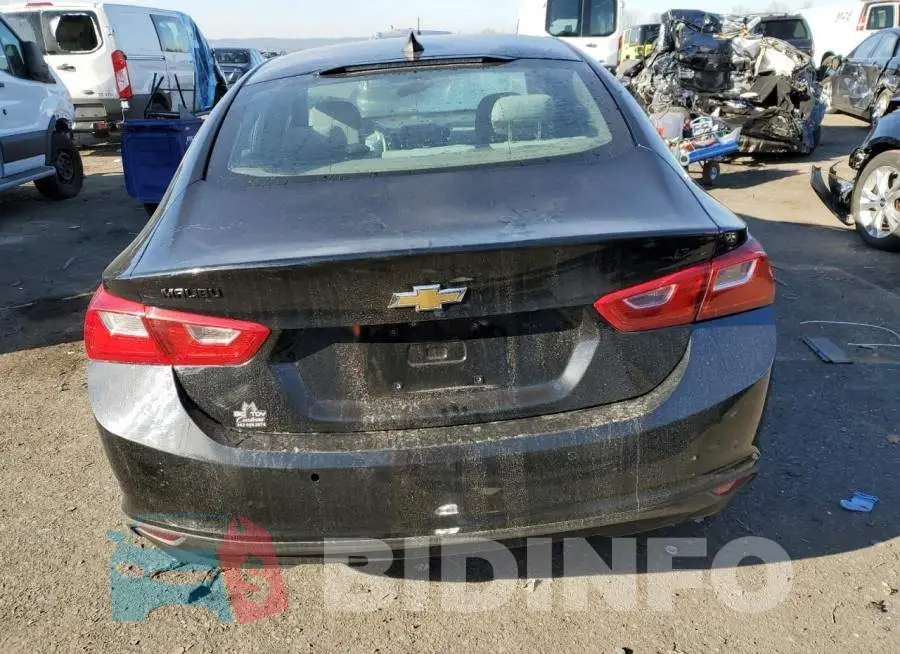 1G1ZB5ST8JF165758 Photo# 6