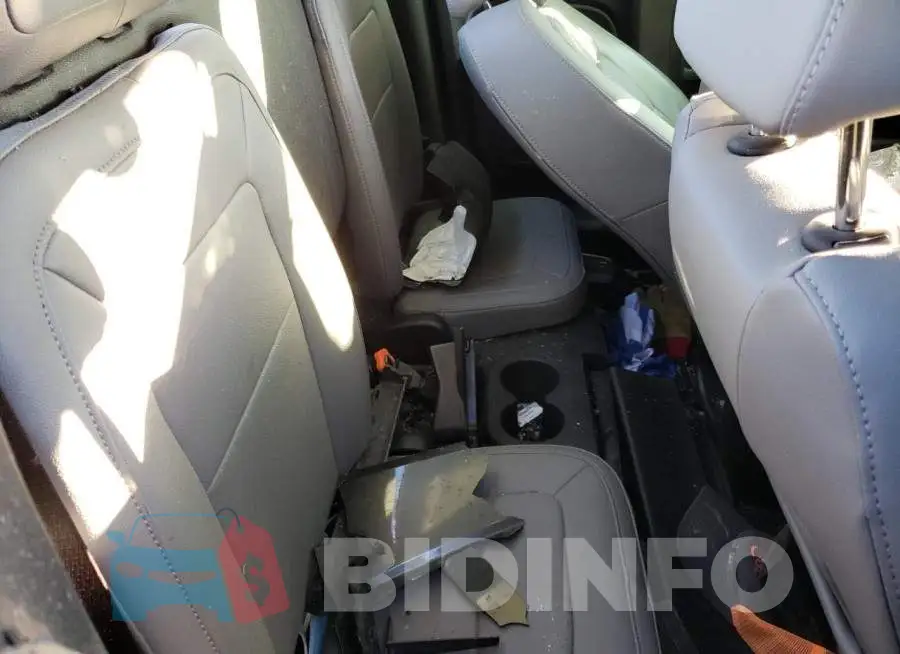 1GCHTBE3XF1201500 Photo# 10