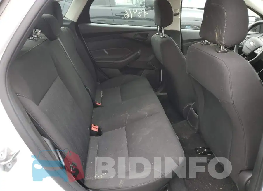 1FADP3E2XHL204507 Photo# 10