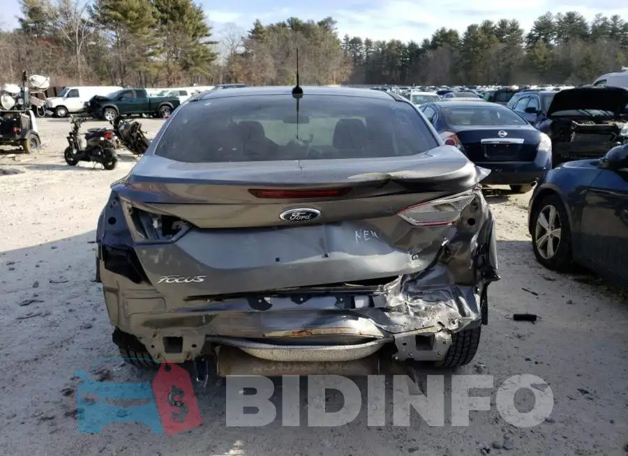 1FADP3F22EL424315 Photo# 6