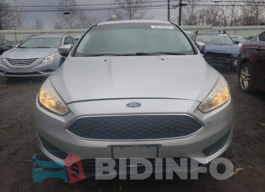 1FADP3F24FL301875 Photo# 5
