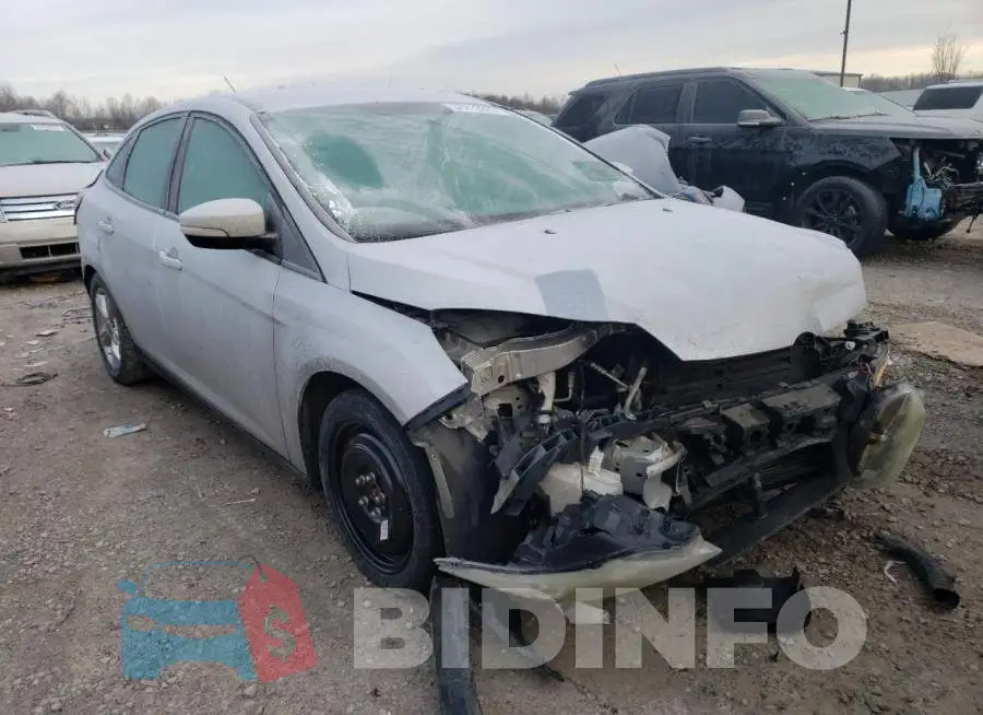 1FADP3F27EL170469 Photo# 4
