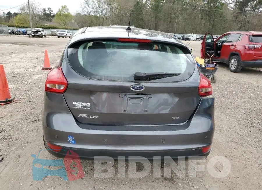 1FADP3M2XHL316127 Photo# 6