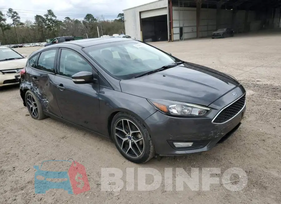1FADP3M2XHL316127 Photo# 4